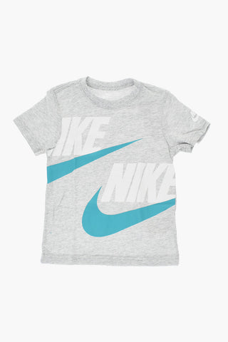 Set aus Rundhals-T-Shirt und Shorts mit aufgedrucktem Logo