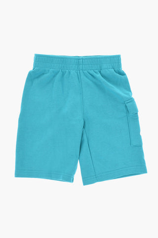 Set aus Rundhals-T-Shirt und Shorts mit aufgedrucktem Logo