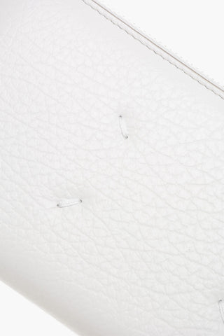 MM11 Hammered Leather Wallet with Zip Closure