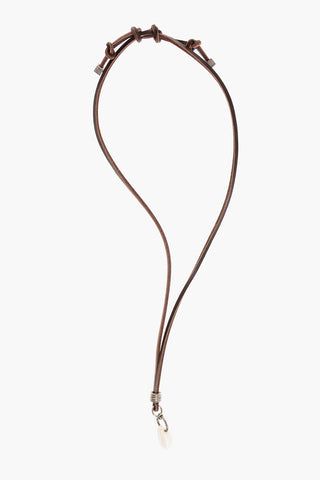 Collana in Pelle con Pendente a Forma di Conchiglia