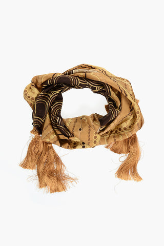 Gemusterter Seidenfoulard mit Quasten