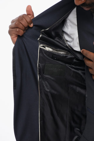 CODE Three-Pieces Suit with Contrasting Trims