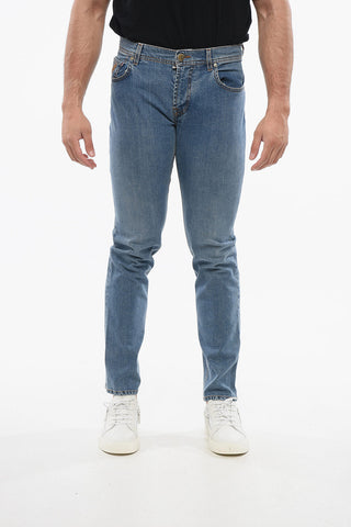 Jeans a Gamba Regolare con Effetto Delavè