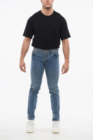 Jeans a Gamba Regolare con Effetto Delavè