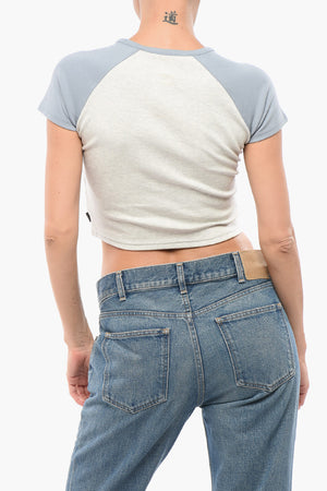 ALL STAR CHUCK TAYLOR Zweifarbiges Cropped-T-Shirt mit besticktem Logo