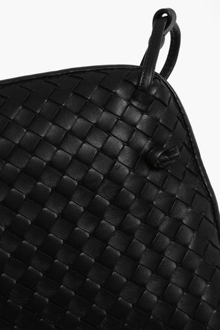 Borsa a Tracolla in Pelle Intrecciata con Chiusura a Zip