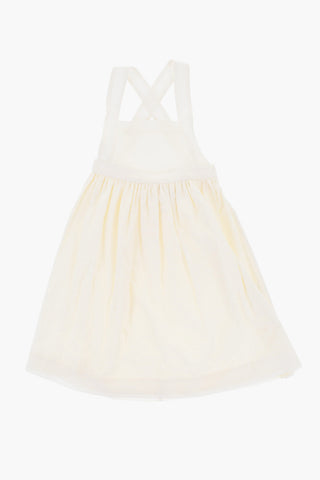 Unifarbenes Kleid mit ausgestelltem Schnitt