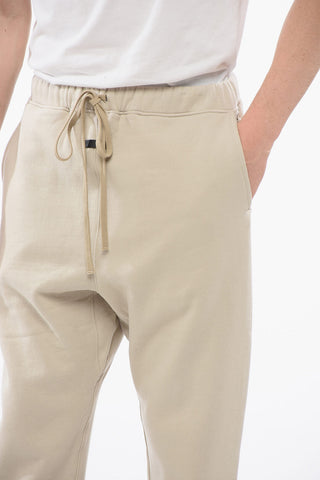 Einfarbige Baumwoll-Joggers mit kontrastierendem Logo-Patch