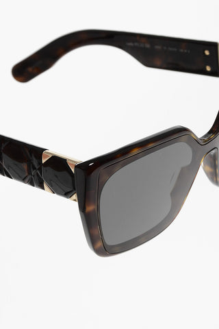 Wayfarer Sunglasses with Tortoiseshell Frame