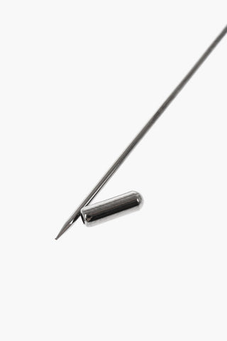 Krawattennadel D2 aus Metall mit Perlen