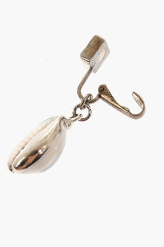싱글 클립온 조개 모양 귀걸이