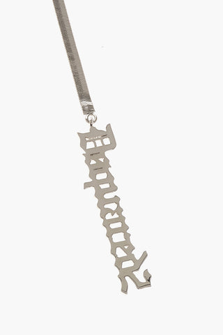 Maxi-Einzelohrring mit Logo-Anhänger im gotischen Motiv