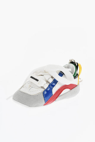Metal Keychain with Shoe-Shaped Pendant