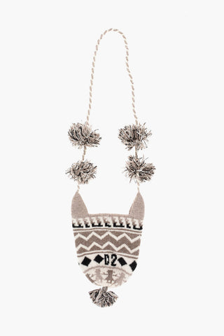 Trompe l'oeil Tasche aus Wolle mit Bommel