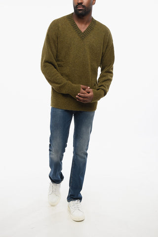 Gebürsteter Einfarbiger V-Ausschnitt-Pullover M/L