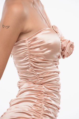 Drapiertes Minikleid mit Blumenapplikation