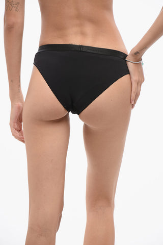 Slip Aus Durchbrochener Spitze