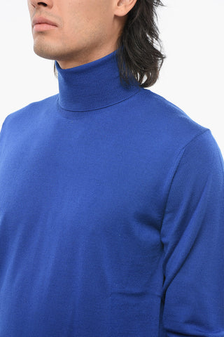 Rollkragenpullover aus Schurwolle