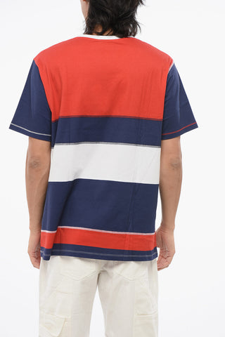 Color-Block T-Shirt mit Rundhalsausschnitt und aufgedrucktem Logo