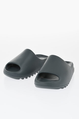 YEEZY Rubber Slide