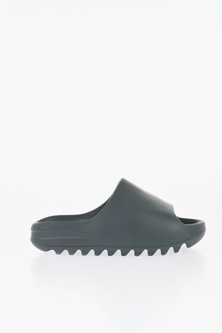YEEZY Rubber Slide