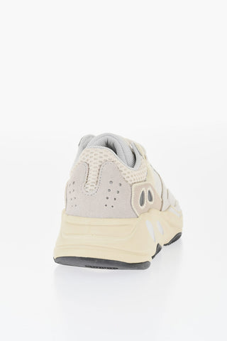 YEEZY Niedrige Sneaker BOOST 700 aus Wildleder und Textil