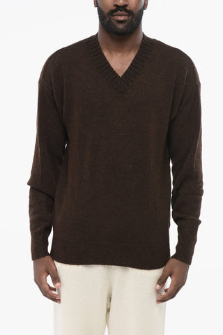 브러시드 알파카 혼방 V넥 니트
