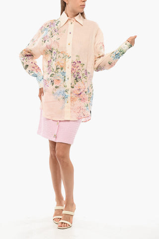 Bluse mit Blumenmuster und bunten Knöpfen