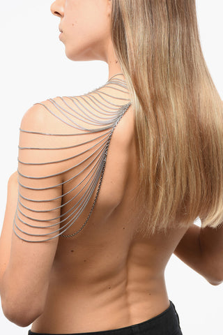 Body-Schmuck mit Metallkette