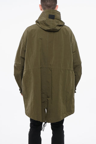Nylon-Parka mit Kapuze und verdecktem Verschluss