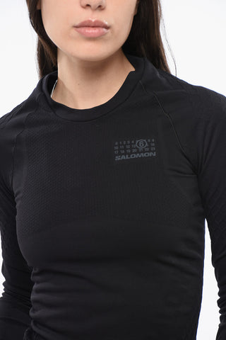 MM6 SALOMON Sportives Rundhals-T-Shirt mit Ton-in-Ton erhabenen Details
