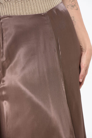 새틴 플레어 스커트
