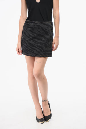 Denim-Wickel-Minirock mit Animalier-Muster