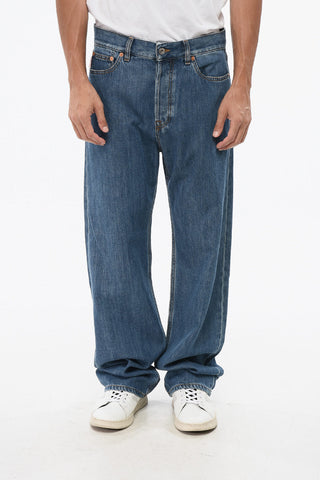 Jeans mit geradem Bein und 24 cm Leder-Logo-Patch