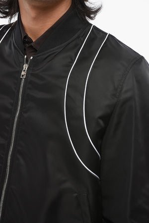 Uni-Nylon-Bomber mit kontrastierenden Details