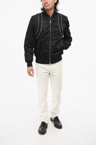 Uni-Nylon-Bomber mit kontrastierenden Details