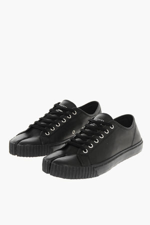 MM22 Low-Top Leather Sneakers TABI in Solid Color