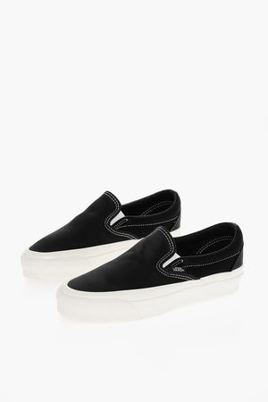Satin Slip-On-Sneaker REISSUE 98 mit kontrastierender Sohle