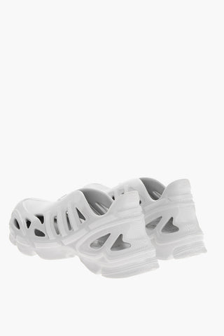 Rubber Low Sneakers SUPERNOVA with Cut Out Details