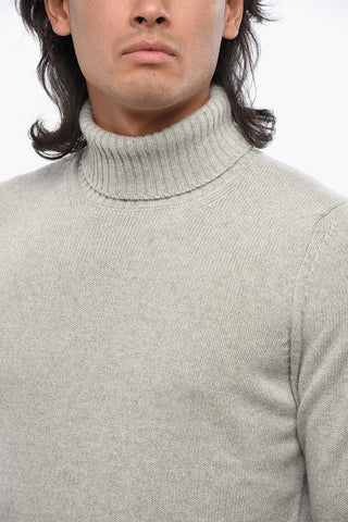 Maglia a Collo Alto in Puro Cashmere
