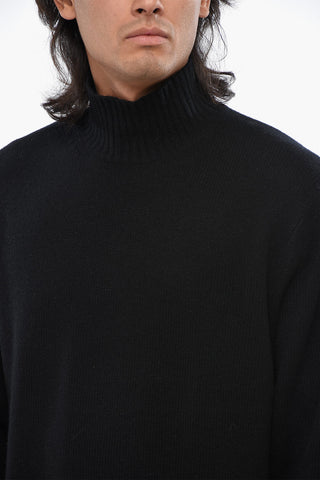 Rollkragenpullover aus Kaschmir mit Rippbündchen
