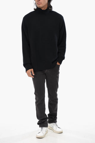 Rollkragenpullover aus Kaschmir mit Rippbündchen