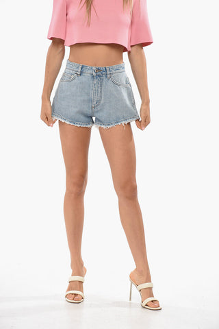 Shorts mit fransigem Saum und Logoknopf