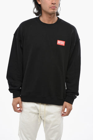 ESSENTIALS Baumwoll-Crewneck mit Logo-Patch