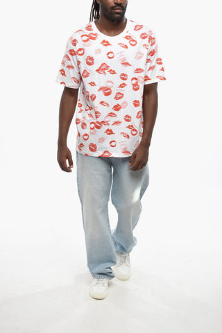 Crew-neck T-Shirt with All-Over Kiss Print