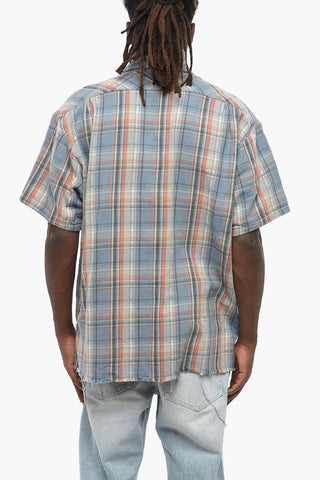Short-Sleeve Shirt with Plaid Pattern and Raw-Edge Hem
