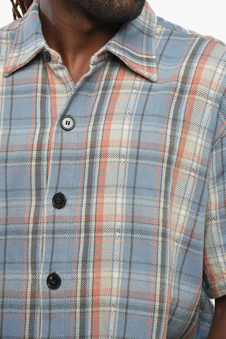 Short-Sleeve Shirt with Plaid Pattern and Raw-Edge Hem