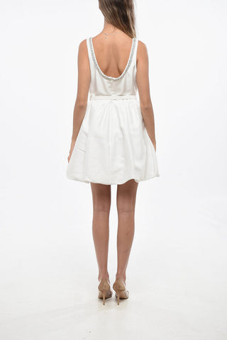Mini-Kleid aus Taft mit Gürtel und Schmuckbesatz