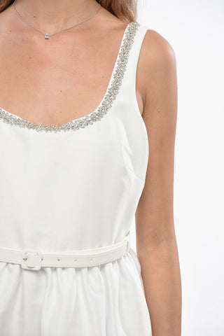 Mini-Kleid aus Taft mit Gürtel und Schmuckbesatz