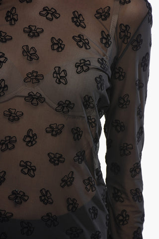 Transparentes Top SKIMPY mit floraler Stickerei aus Velours